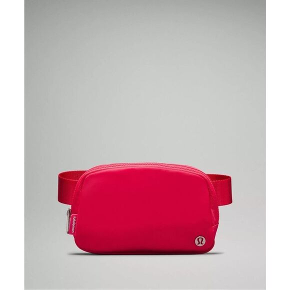 Lululemon Unisex Belt Bag Everywhere Water Repellent Lipgloss Pink 1L NWT - Picture 1 of 8